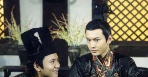 侧妃吃瓜,侧妃的瓜田奇遇记