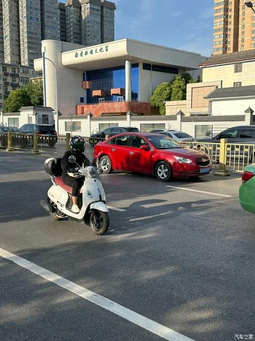 摩托姐姐们吃瓜,揭秘圈中热点事件