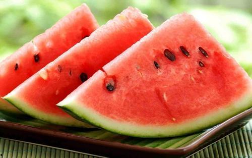 怎么形容吃瓜比赛冠军,揭秘吃瓜比赛冠军的惊人实力与风采！”