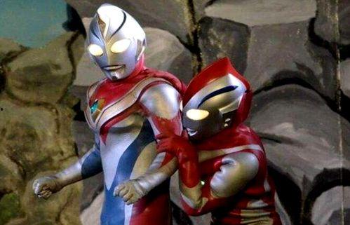 奥特曼吃小蜜瓜视频